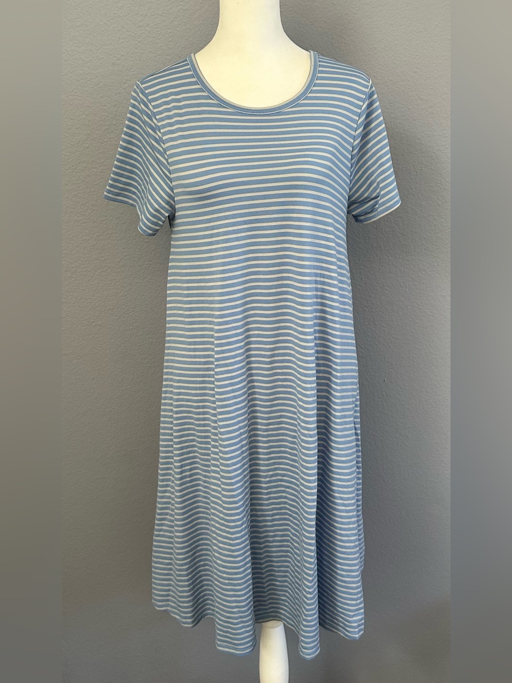 Lularoe XS Carly Dress